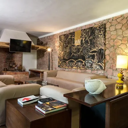 Villa Capinera, Entire House With Private Park Punta Ala
