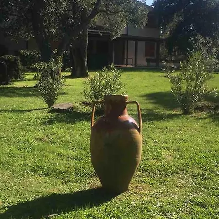 Capinera, Entire House With Private Park *
