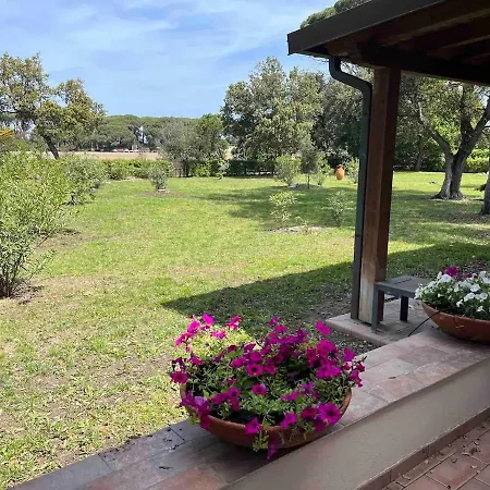 Capinera, Entire House With Private Park Punta Ala