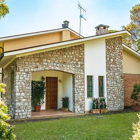Capinera, Entire House With Private Park *