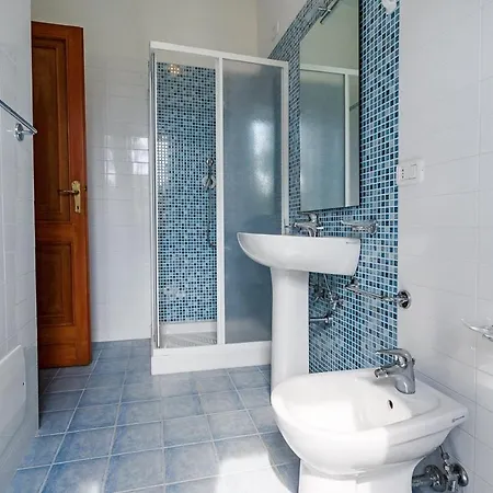 Capinera, Entire House With Private Park Villa