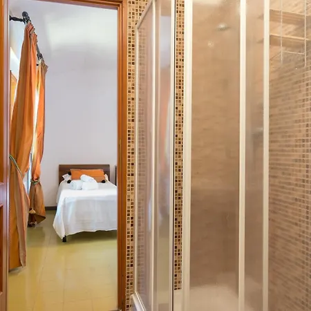 Capinera, Entire House With Private Park Villa